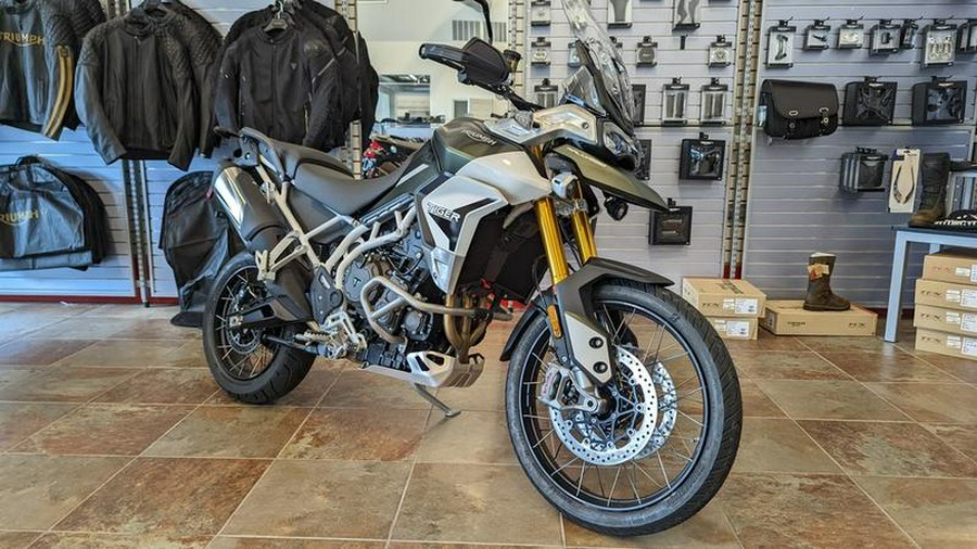 2023 Triumph Tiger 900 Rally Pro Matte Khaki Green