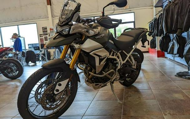 2023 Triumph Tiger 900 Rally Pro Matte Khaki Green