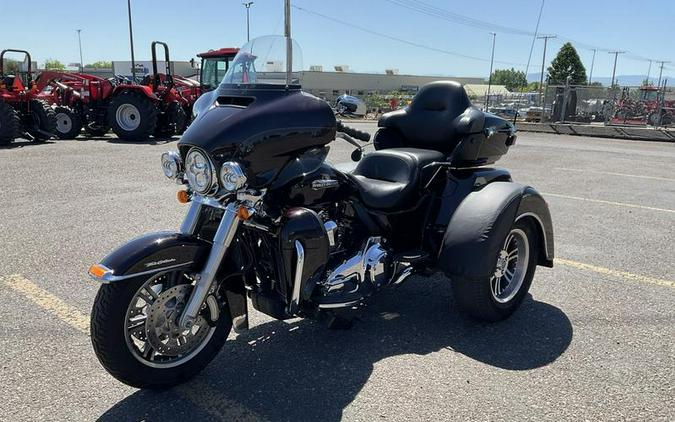 2014 Harley-Davidson® FLHTCUTG - Tri Glide® Ultra