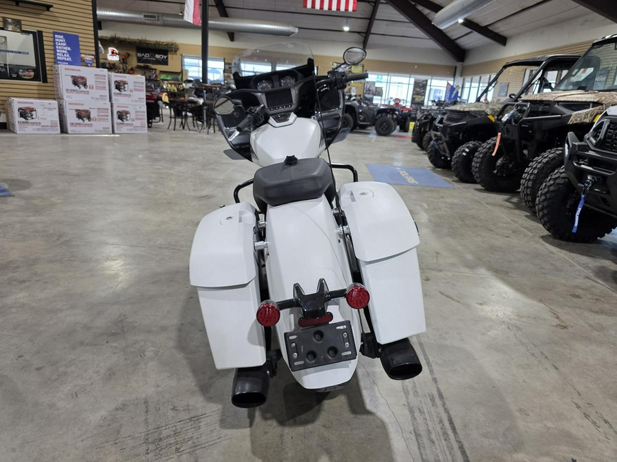 2020 Indian Motorcycle® Challenger Dark Horse®