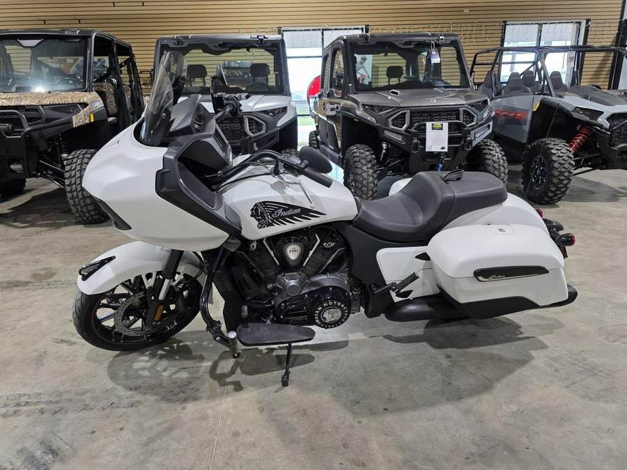 2020 Indian Motorcycle® Challenger Dark Horse®