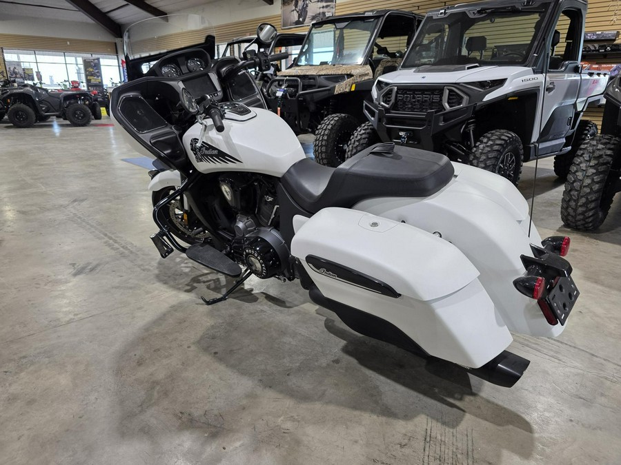 2020 Indian Motorcycle® Challenger Dark Horse®