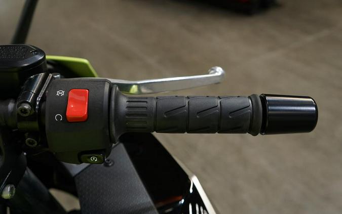 2026 Kawasaki Ninja® 500 ABS Metallic Yellowish Green/Ebony