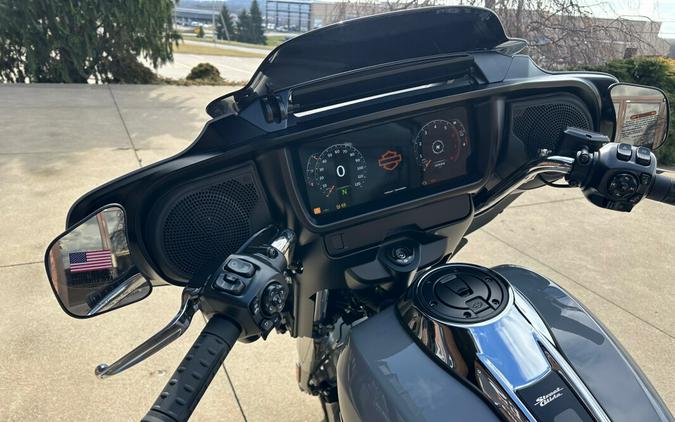 2026 Harley-Davidson Street Glide FLHX Solo Trim