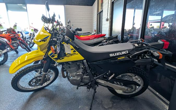 2027 Suzuki DR650S Yellow - 100197