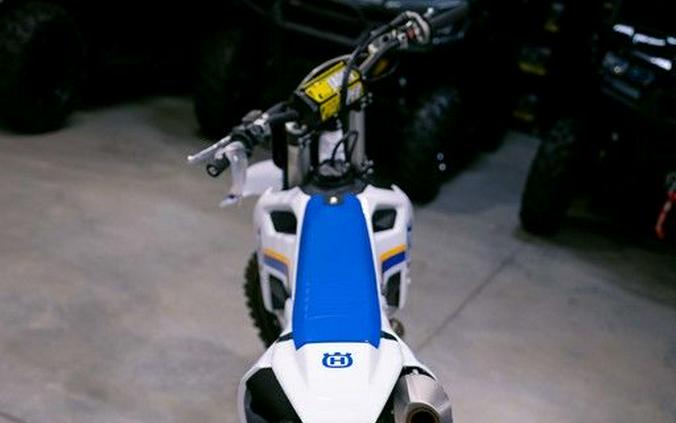 2023 Husqvarna® FC 350 Heritage