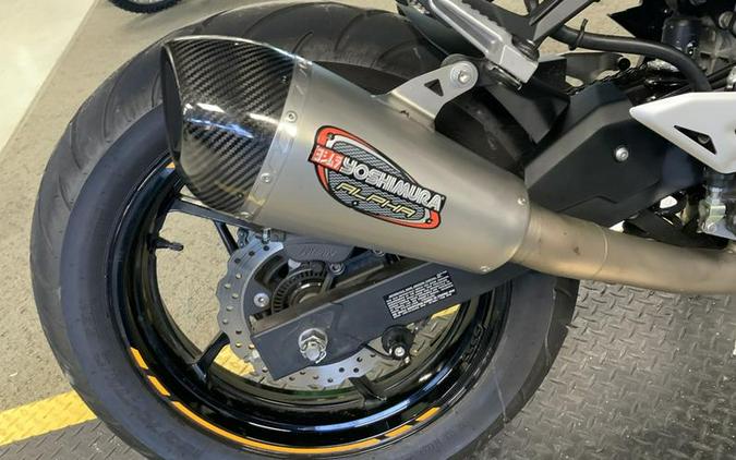 2018 Kawasaki Ninja® 400 ABS Pearl Solar Yellow/Pearl Storm Gray/Ebony