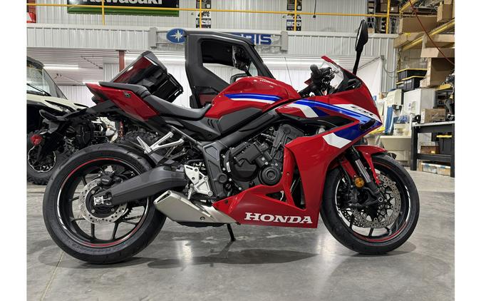 2026 CBR650R E-Clutch - Honda