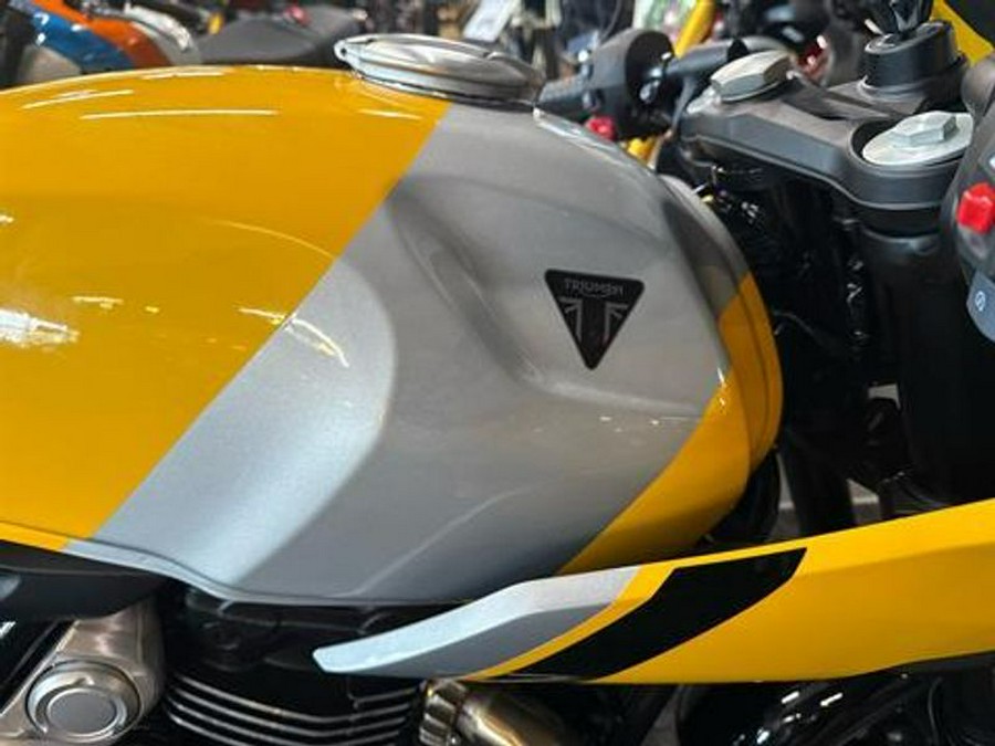2026 Triumph Thruxton 400