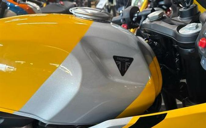 2026 Triumph Thruxton 400