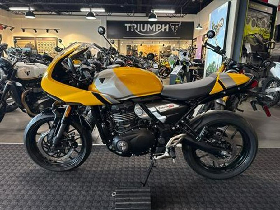 2026 Triumph Thruxton 400