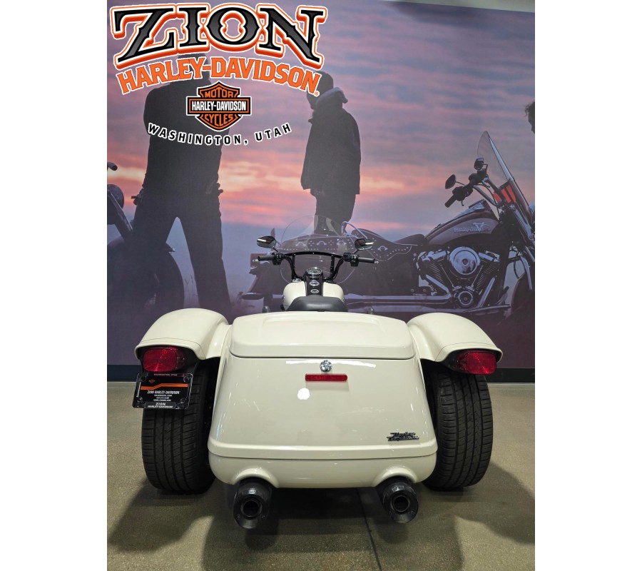 2023 Harley-Davidson® Freewheeler® White Sand Pearl