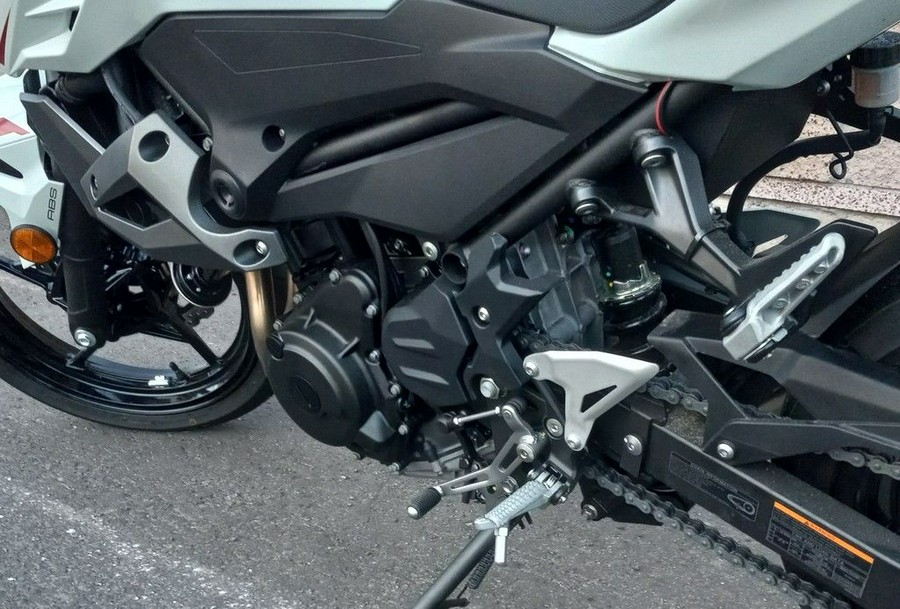 2023 Kawasaki Z400 ABS