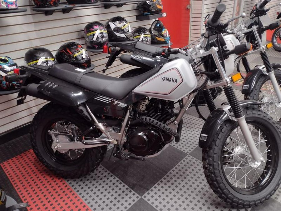 2026 Yamaha TW200