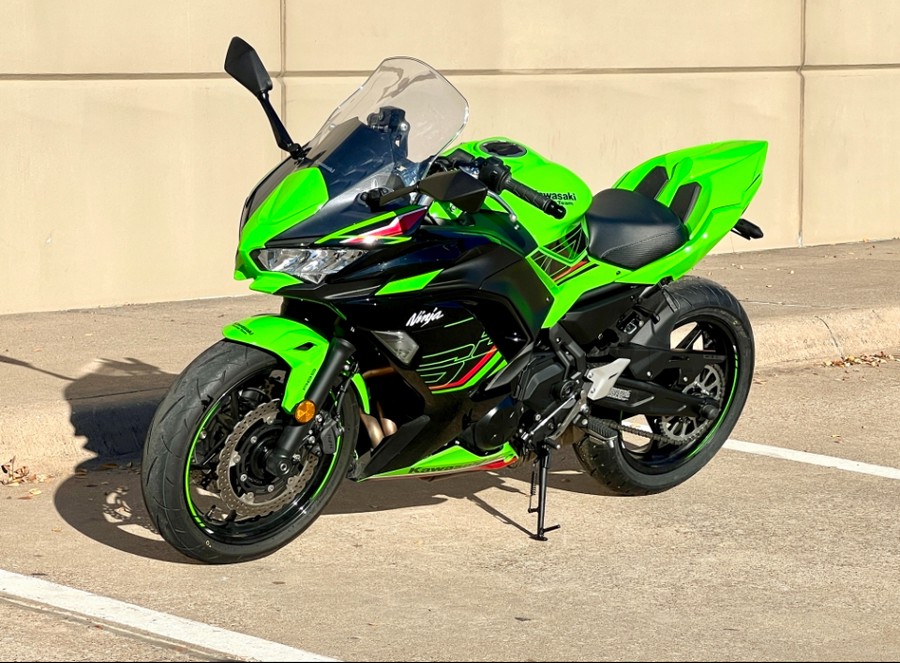 2024 Kawasaki Ninja 650 KRT Edition ABS