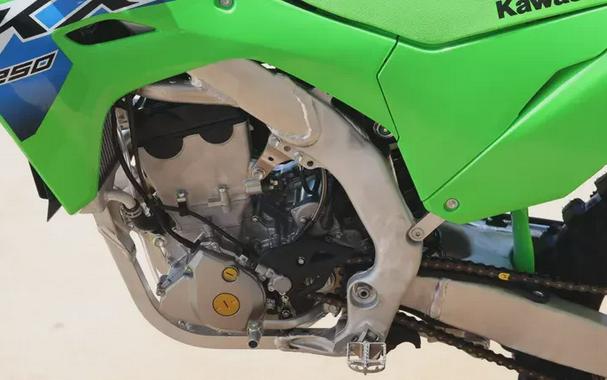 2026 KAWASAKI KX 250