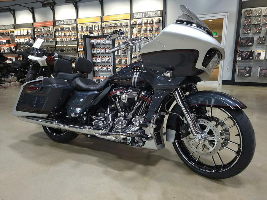 2019 Harley-Davidson® FLTRXSE - CVO™ Road Glide®