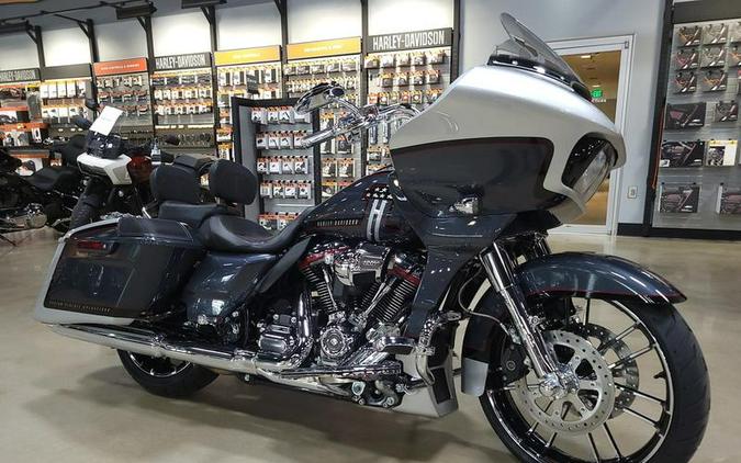 2019 Harley-Davidson® FLTRXSE - CVO™ Road Glide®