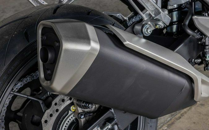 2026 Honda CB750 Hornet E-Clutch