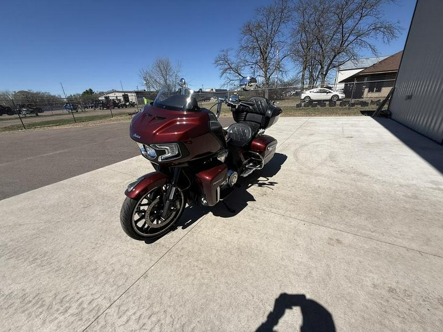 2022 Indian Motorcycle® Pursuit Limited Maroon Metallic/Crimson Metallic