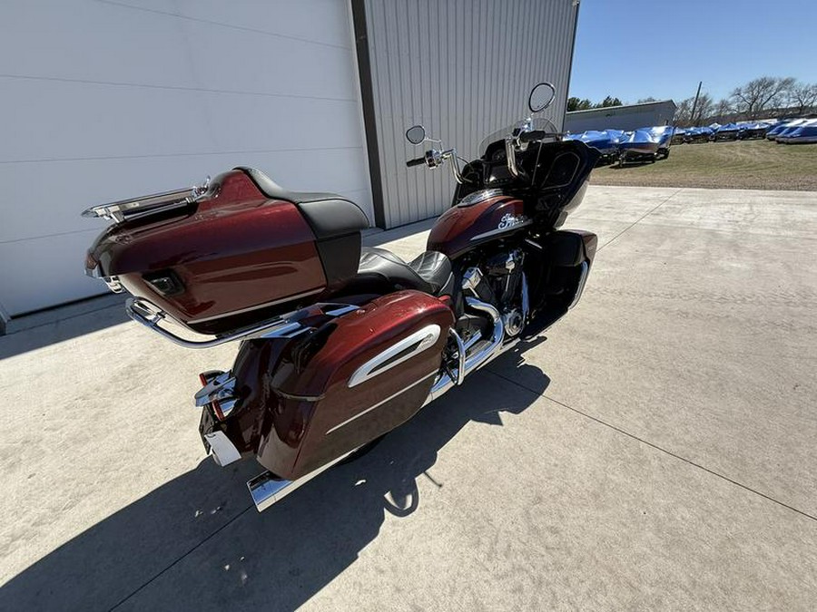 2022 Indian Motorcycle® Pursuit Limited Maroon Metallic/Crimson Metallic