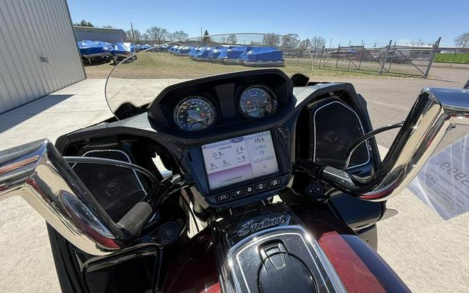 2022 Indian Motorcycle® Pursuit Limited Maroon Metallic/Crimson Metallic