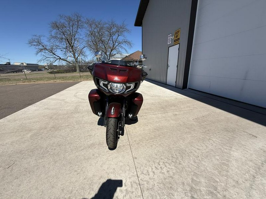 2022 Indian Motorcycle® Pursuit Limited Maroon Metallic/Crimson Metallic