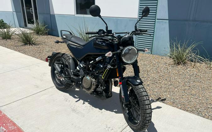 2023 Husqvarna Svartpilen 401