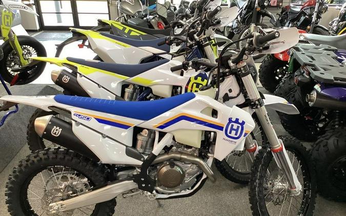 2023 Husqvarna FE 450 First Look [6 Fast Facts – New Model]