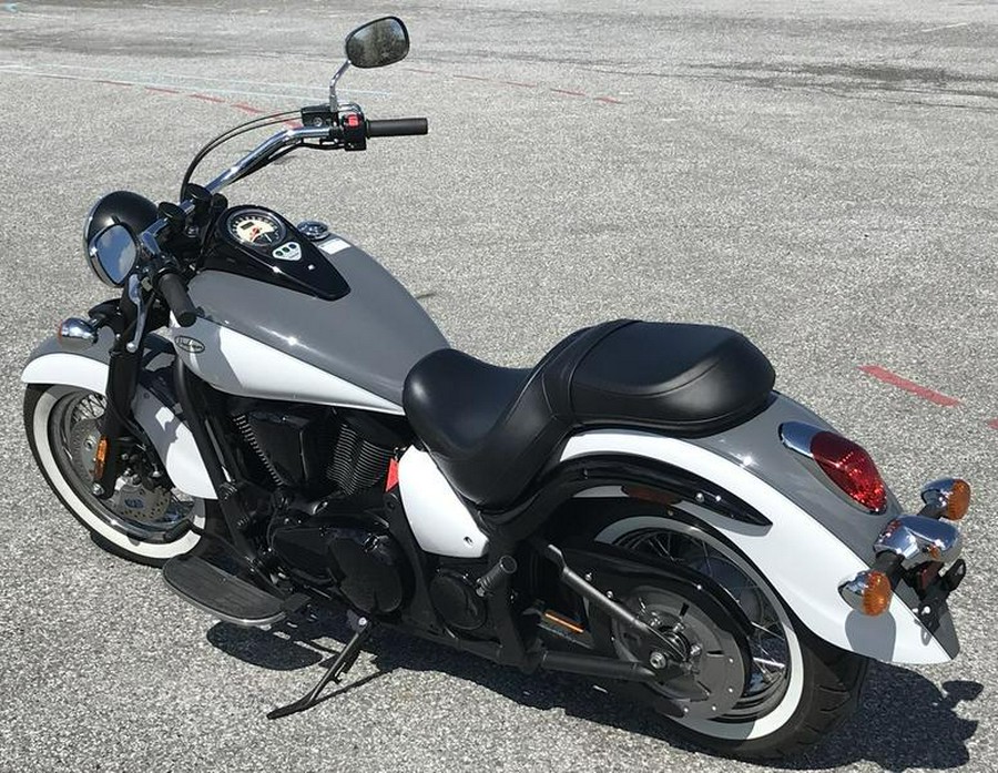 2021 Kawasaki Vulcan® 900 Classic