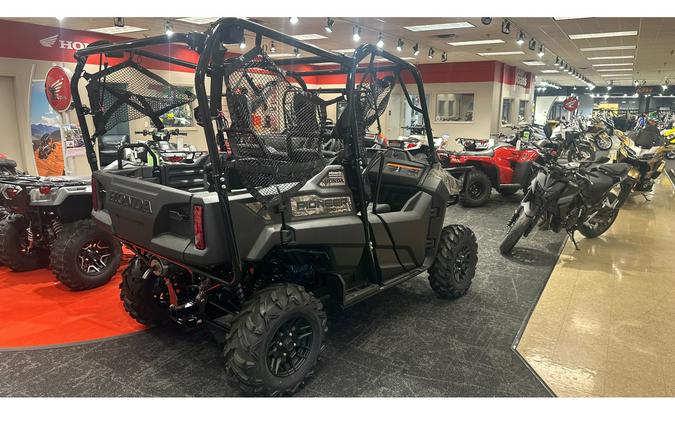 2025 Pioneer 700-4 - Honda
