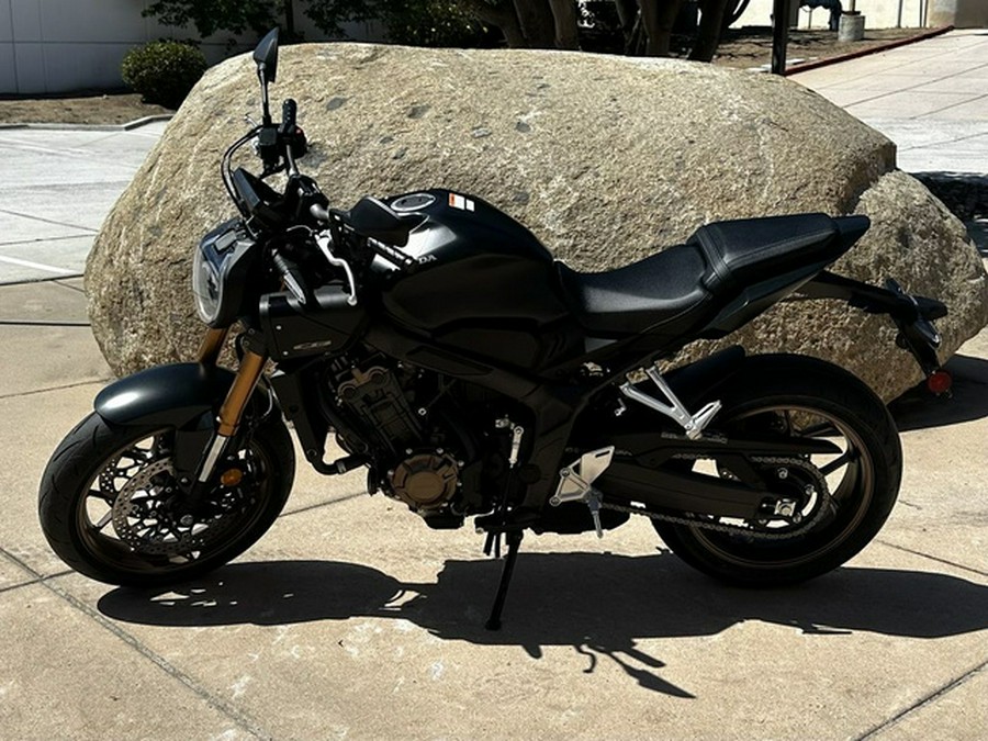 2026 Honda CB650R E-Clutch