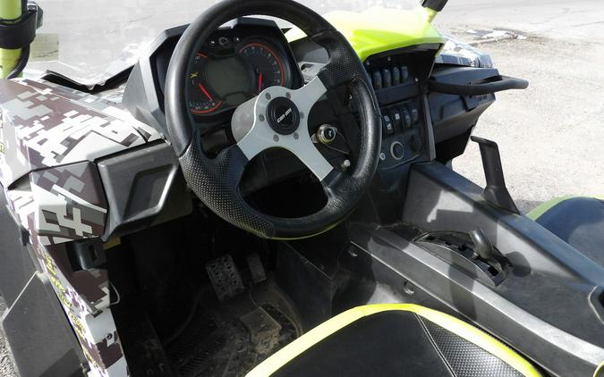 2015 Can-Am Maverick™ X® mr DPS™ 1000R
