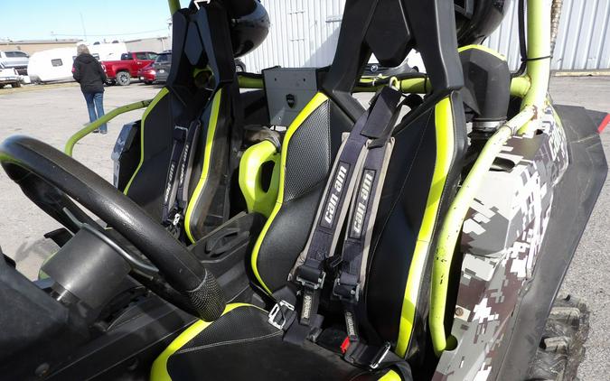 2015 Can-Am Maverick™ X® mr DPS™ 1000R