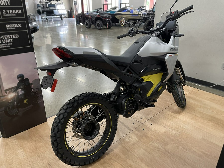 2025 Can-Am Origin® 73