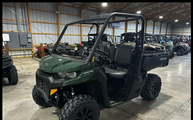 2024 Can-Am® Defender DPS HD7 Tundra Green