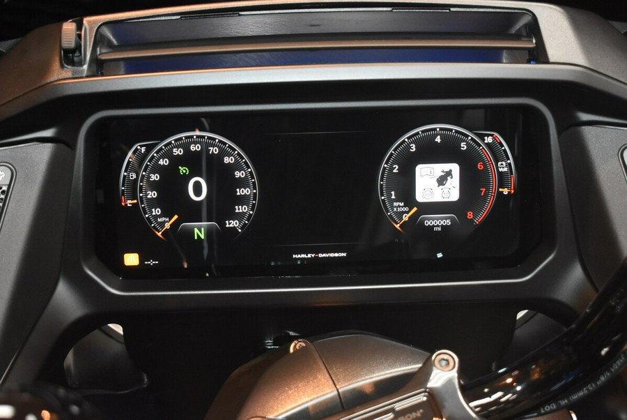 FLTRX 2025 Road Glide™