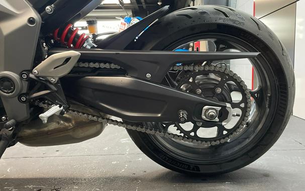 2025 Triumph Daytona 660 White/Black