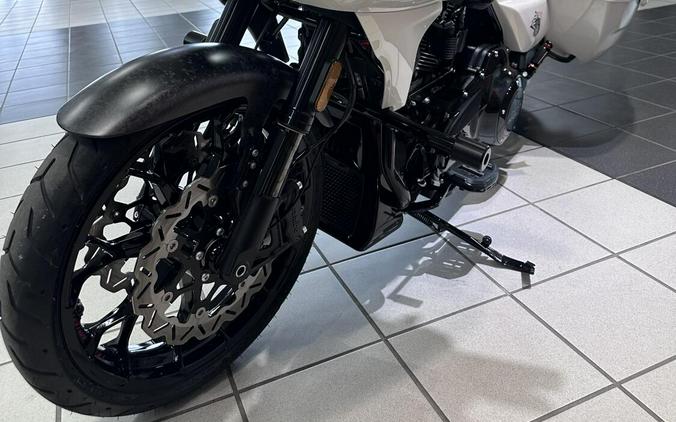 2024 Harley-Davidson® CVO™ Road Glide® ST Golden White Pearl