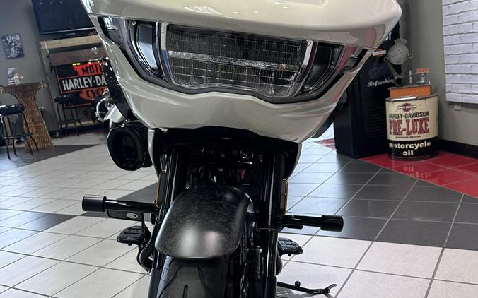 2024 Harley-Davidson® CVO™ Road Glide® ST Golden White Pearl
