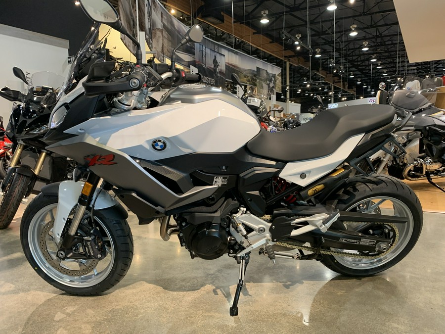 2023 BMW F 900 XR