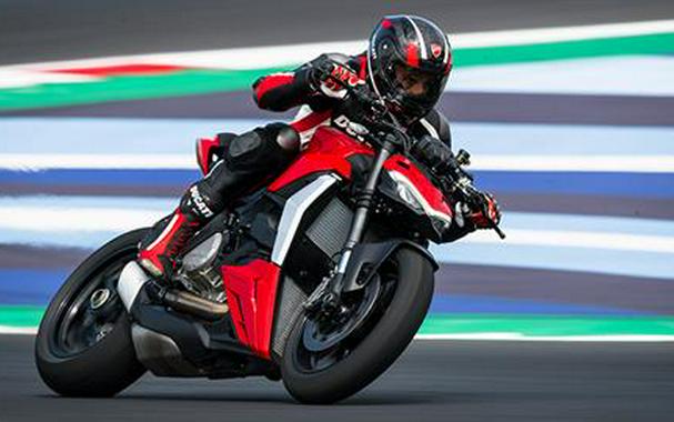 2022 Ducati Streetfighter V2