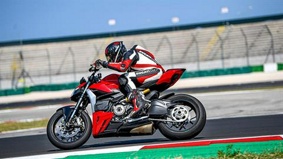 2022 Ducati Streetfighter V2