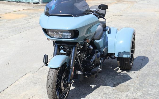 2024 Harley-Davidson Road Glide 3 Sharkskin Blue - Black Finish