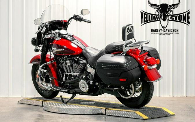 2019 Harley-Davidson Heritage Classic 114 Wicked Red/Twisted Cherry