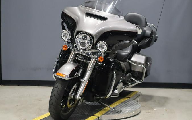 2017 Harley-Davidson Ultra Limited Two-Tone Billet Silver/Vivid Black
