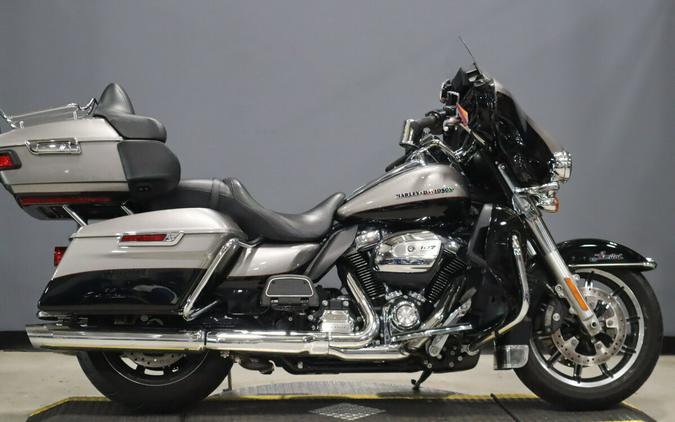 2017 Harley-Davidson Ultra Limited Two-Tone Billet Silver/Vivid Black