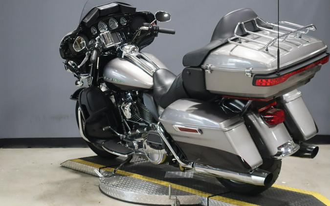2017 Harley-Davidson Ultra Limited Two-Tone Billet Silver/Vivid Black