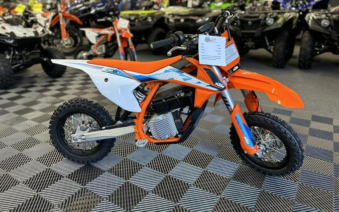 2024 KTM SX-E 3