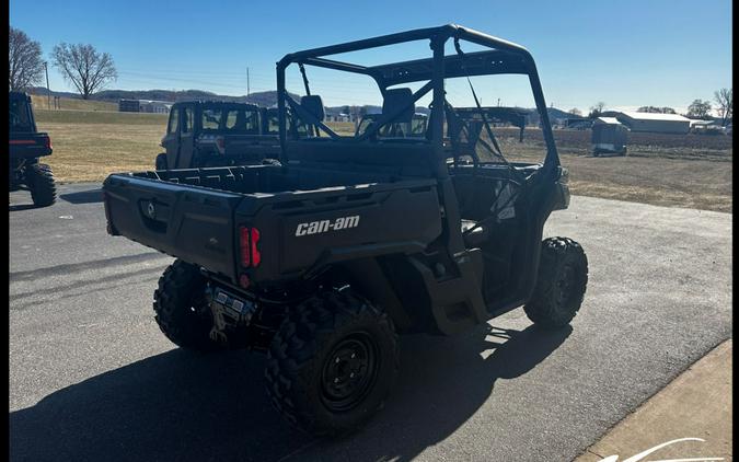 2024 Can-Am® Defender HD9